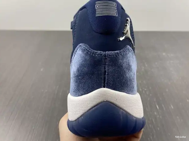 Reps TBK Velvet AR0715-441 WMNS 11 Navy Jordan Air Midnight 0323